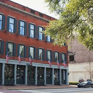 east-bay-inn.top-hotels-in-savannah.com/