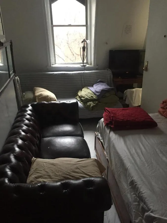 Guest house Private Room In Manhattan New York