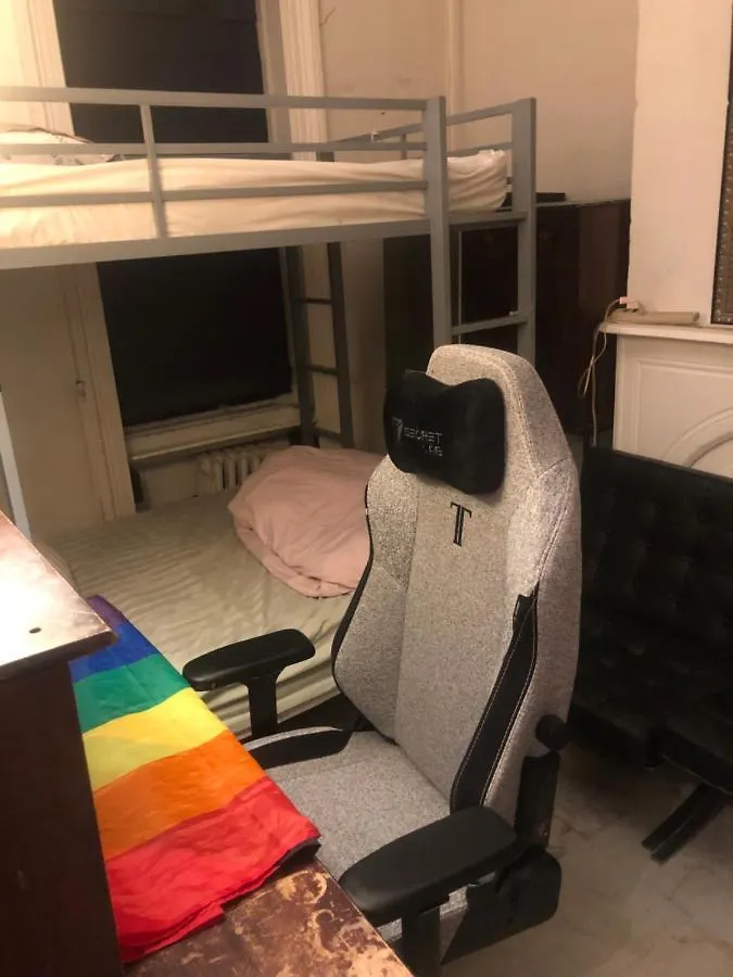 Private Room In Manhattan New York